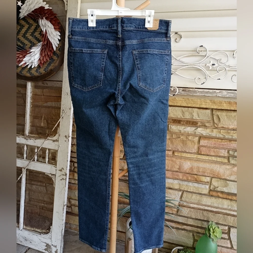 NWT J Crew 770™ Straight-fit stretch Mens jean in medium wash_29W 32L